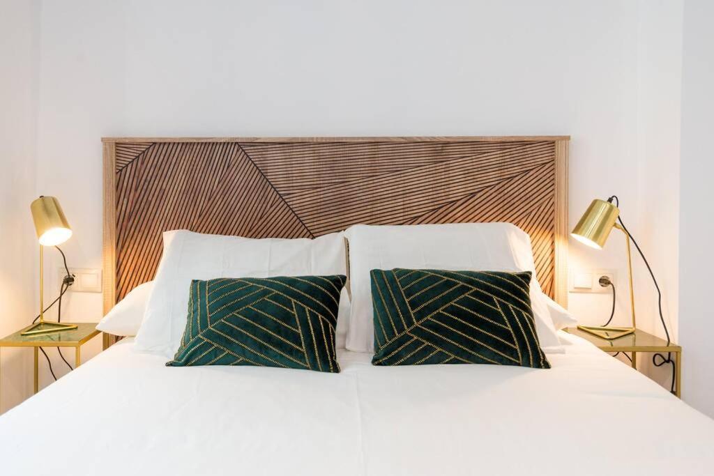Апартаменты Tgh/ Malaga Center Luxury Style Экстерьер фото